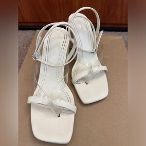 Bershka Mid Heeled Thong Sandal with Clear Strap Ecru / Size 6 (36)